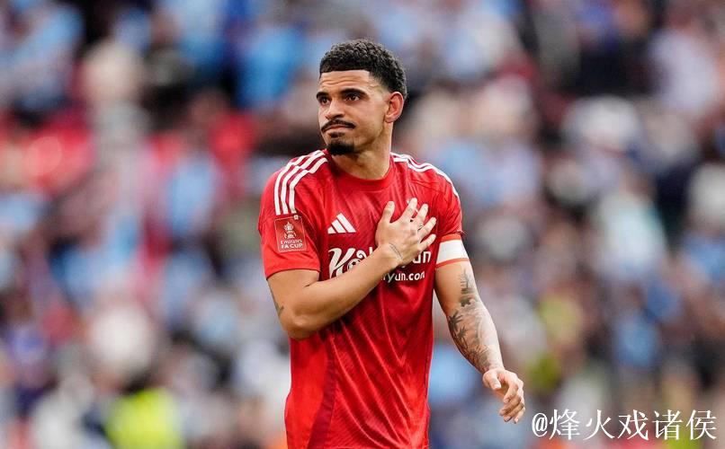 吉布斯-怀特重返森林训练 森林投诉热刺违规接触英超